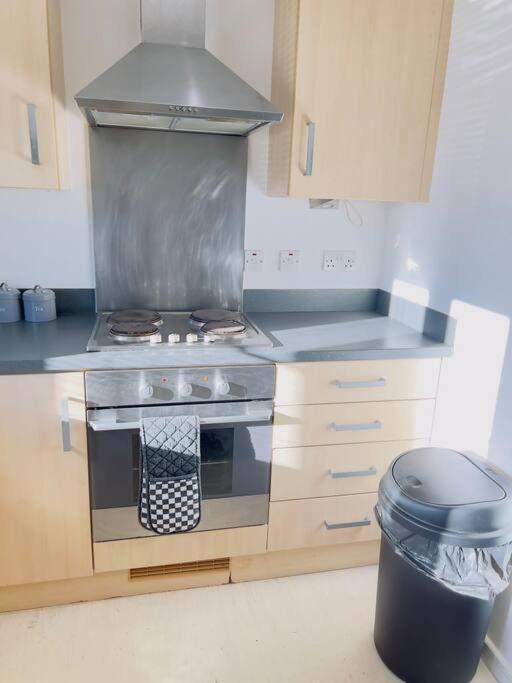Starview Apartment-Vitoria Lexden Екстериор снимка