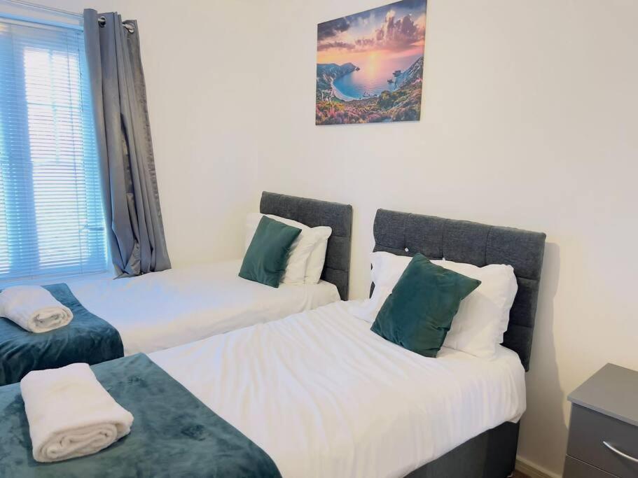 Starview Apartment-Vitoria Lexden Екстериор снимка