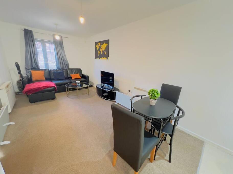 Starview Apartment-Vitoria Lexden Екстериор снимка